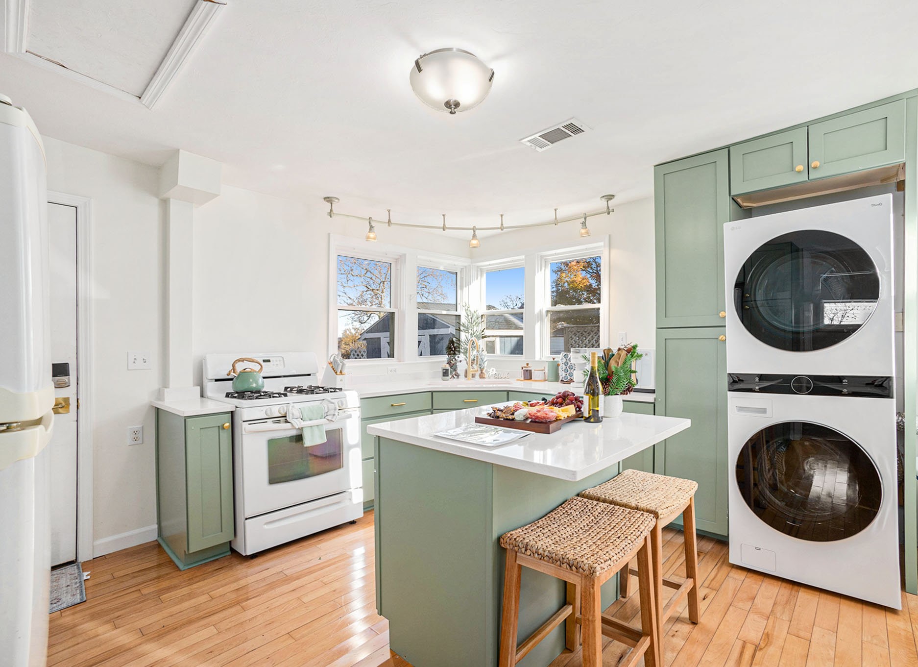 Enjoy lake views through large kitchen windows while you cook or sip coffee