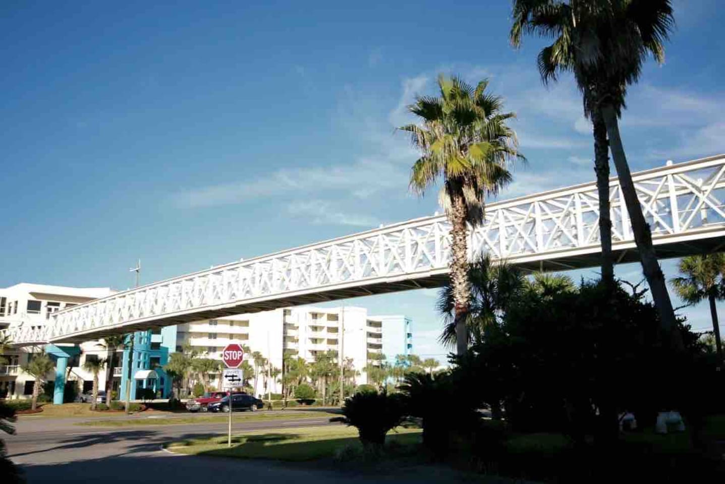 Bridge to the Gulfside/Beach