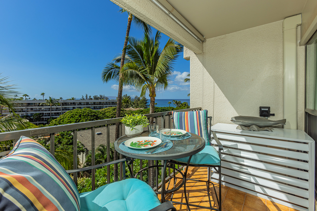 Dining Al Fresco is a Must on Maui