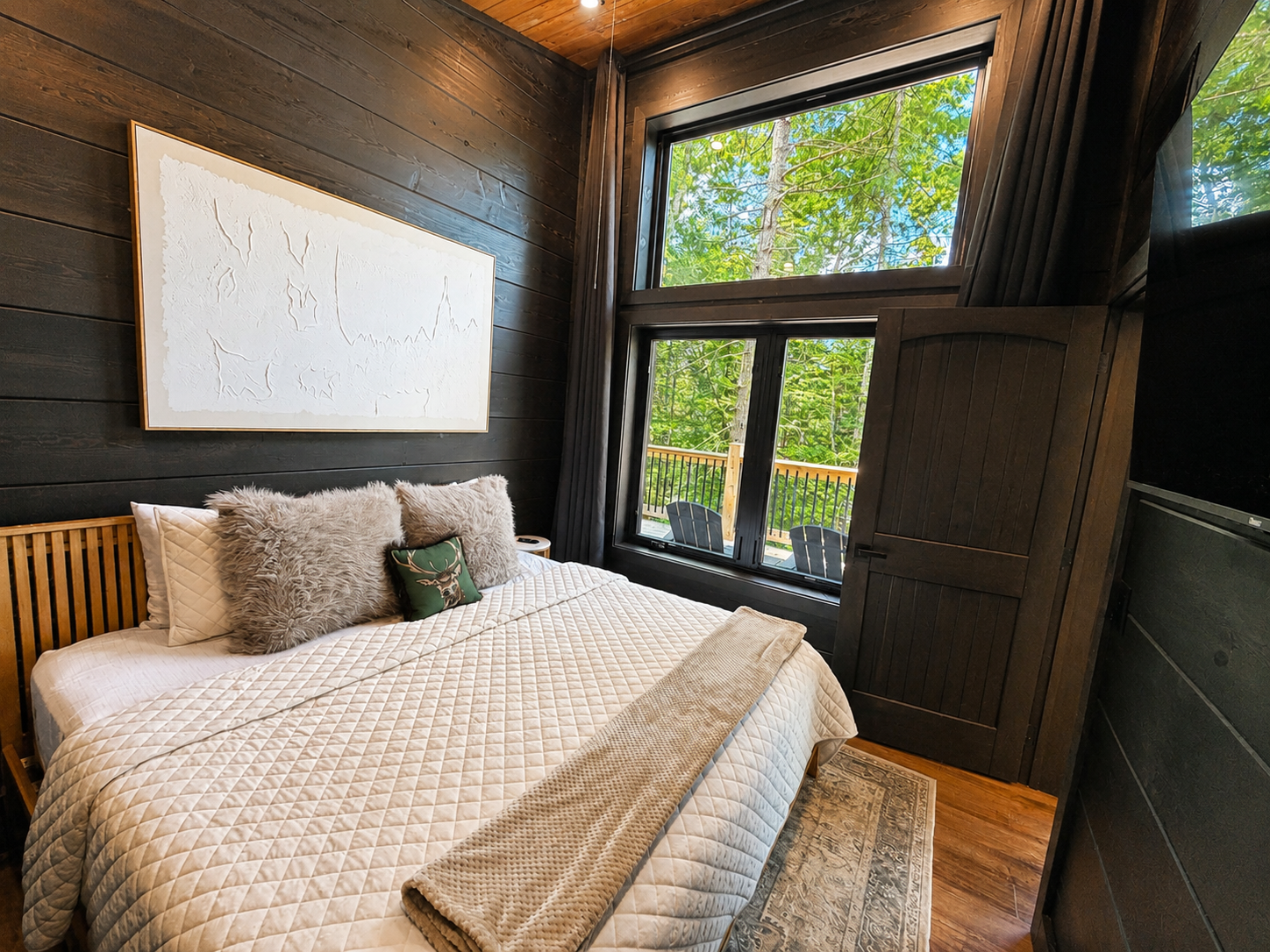 King Bedroom with Blackout curtains