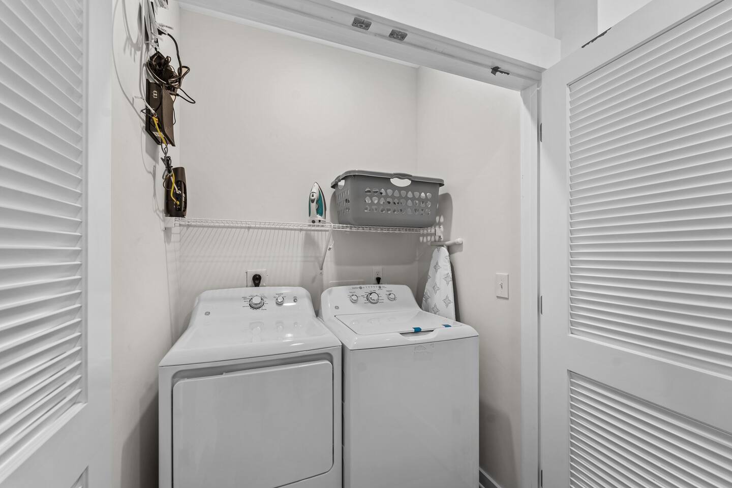 Full size washer and dryer with provided laundry detergent