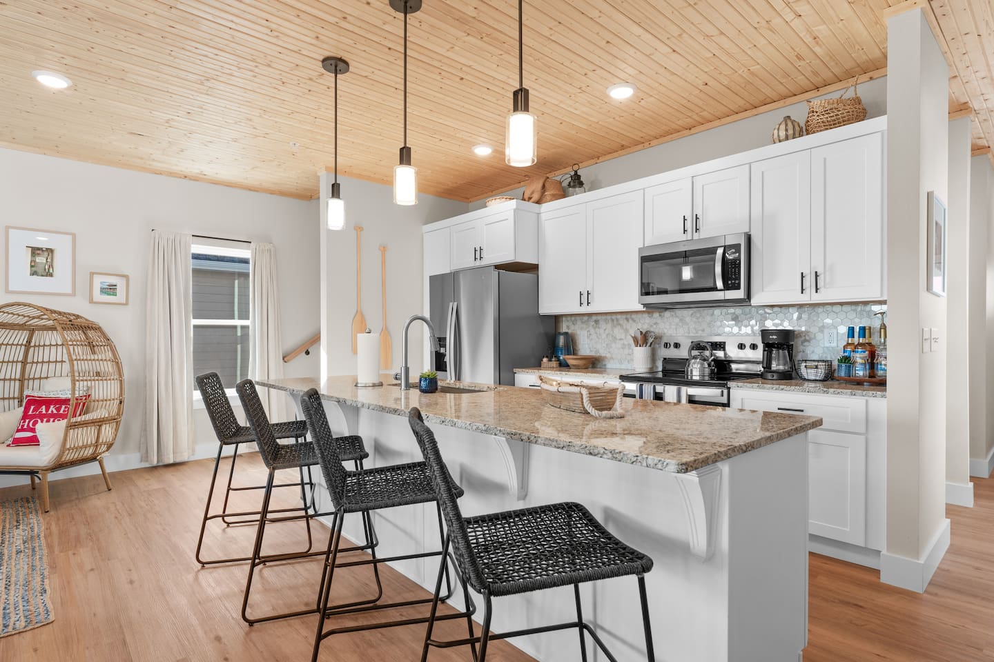 Fully stocked chef-ready kitchen for pancake breakfasts, coffee, and easy family dinners
