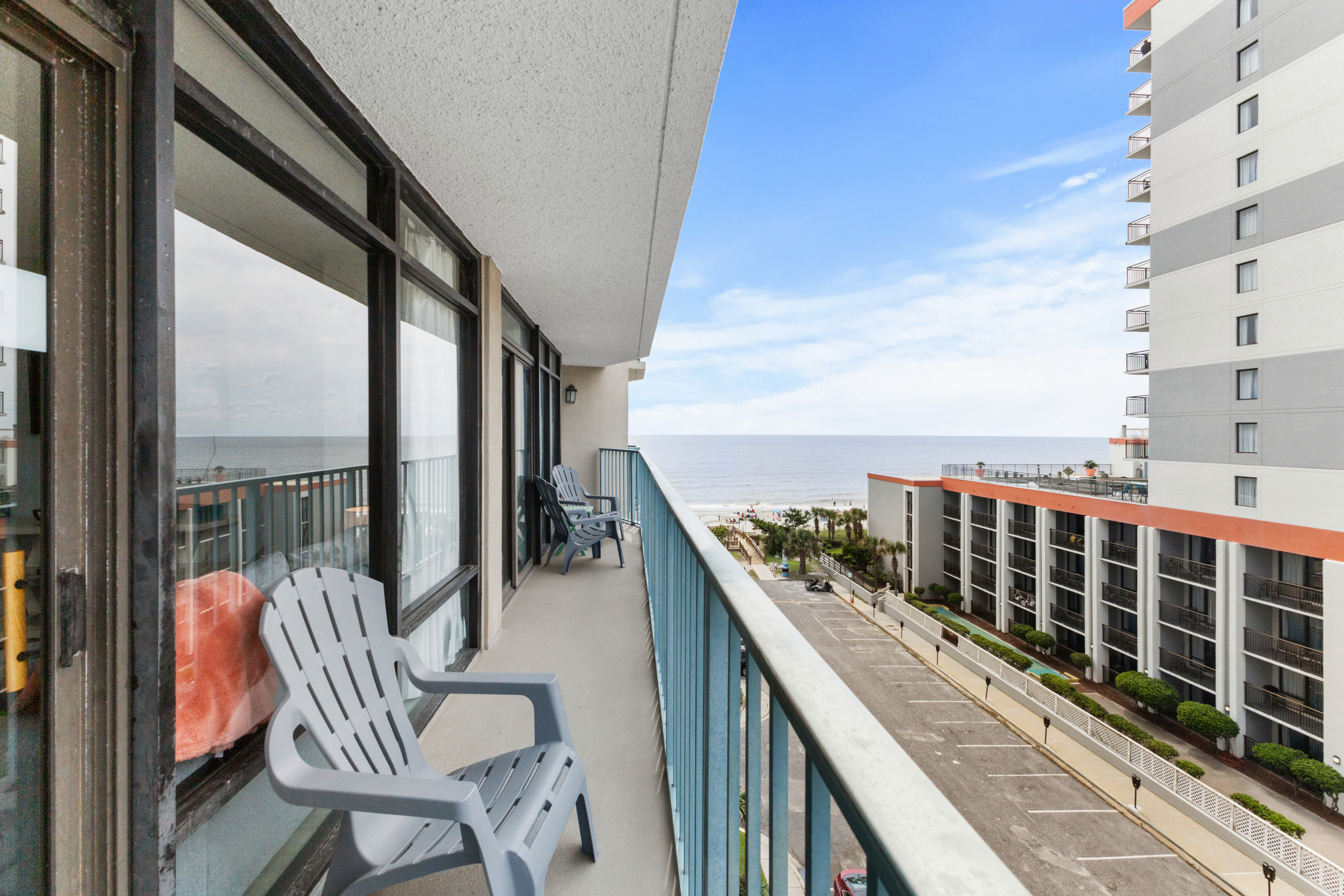 Extended balcony with oceanside views