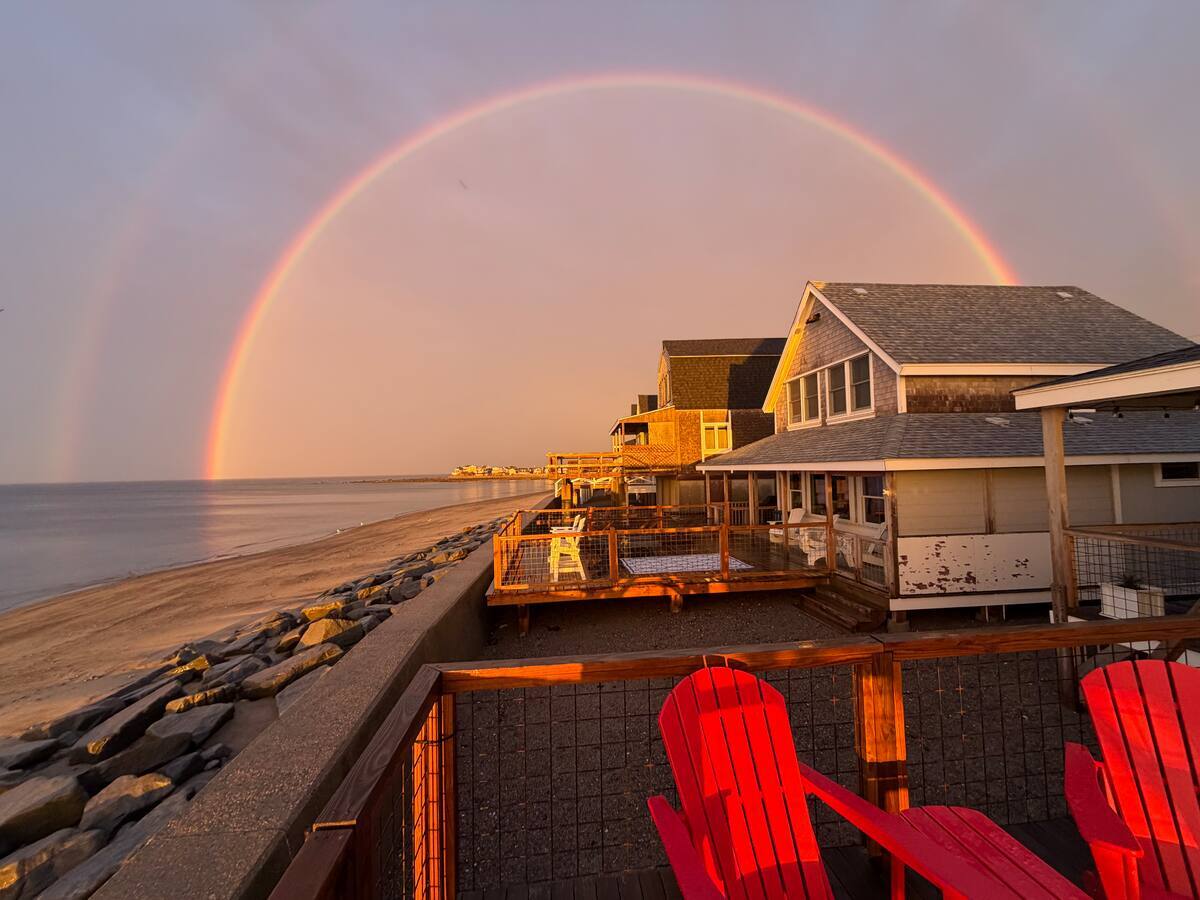 The beach, the breeze, the beauty—it’s all right here.