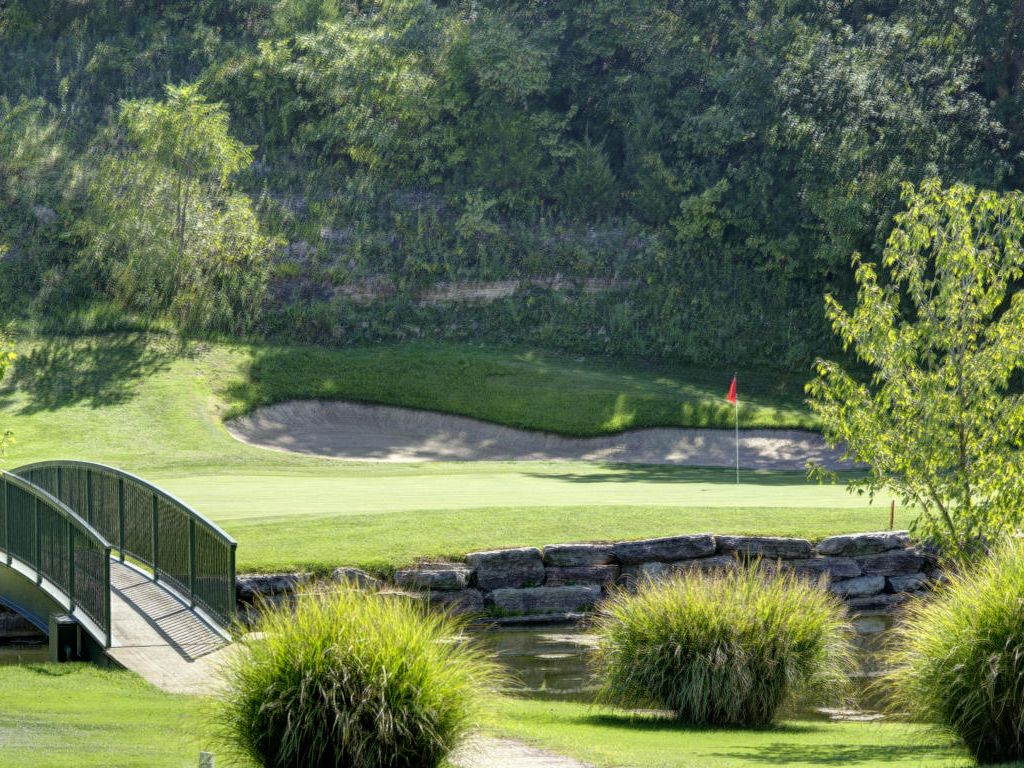 More of our beautiful Ledgestone Golfcourse