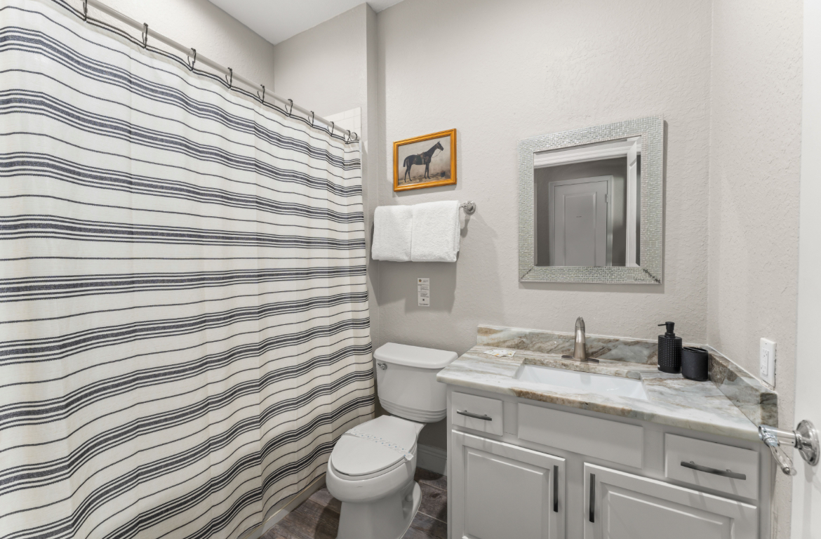 First Floor Full Bathroom 