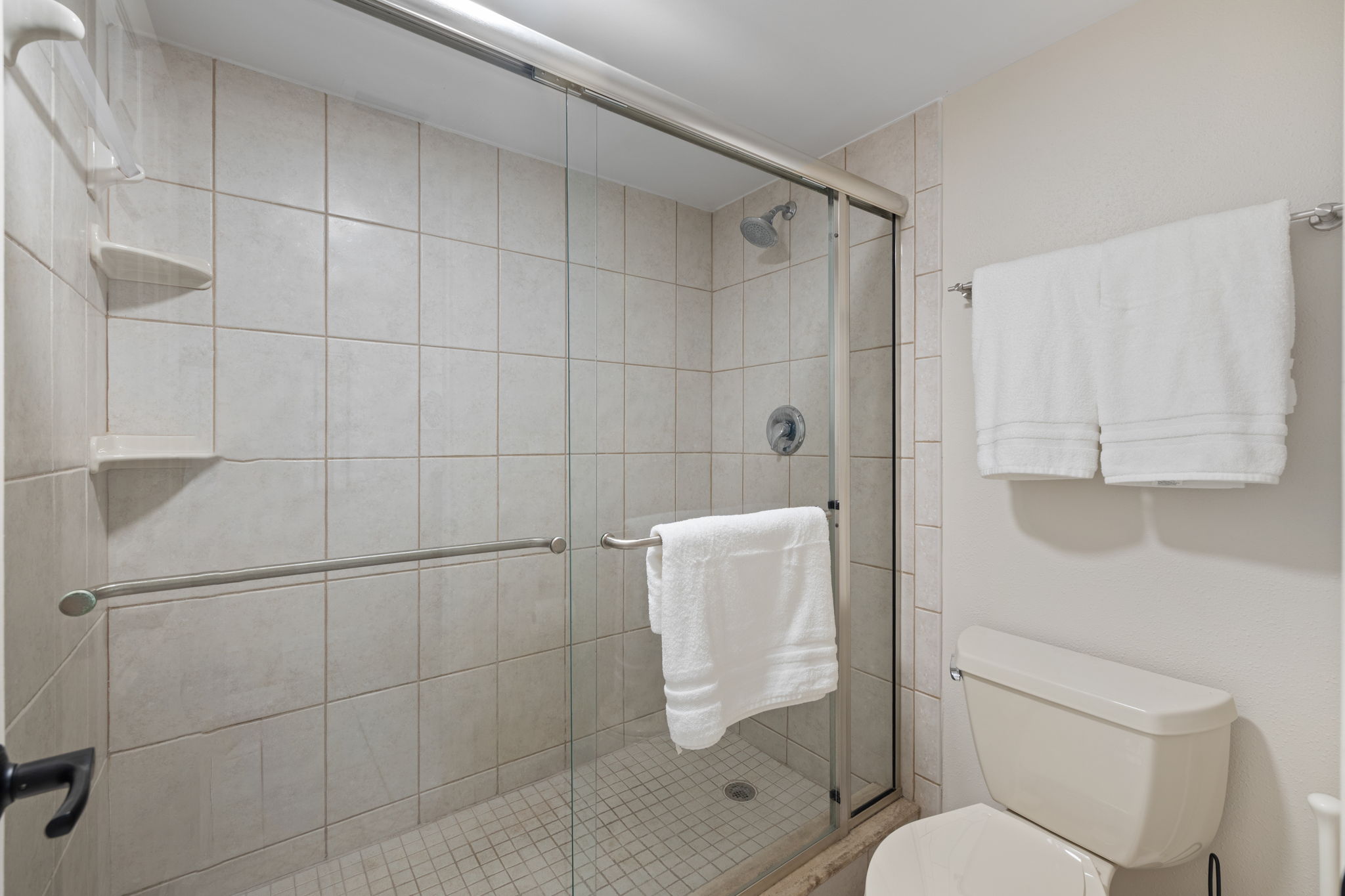 Ensuite bathroom walk in shower.