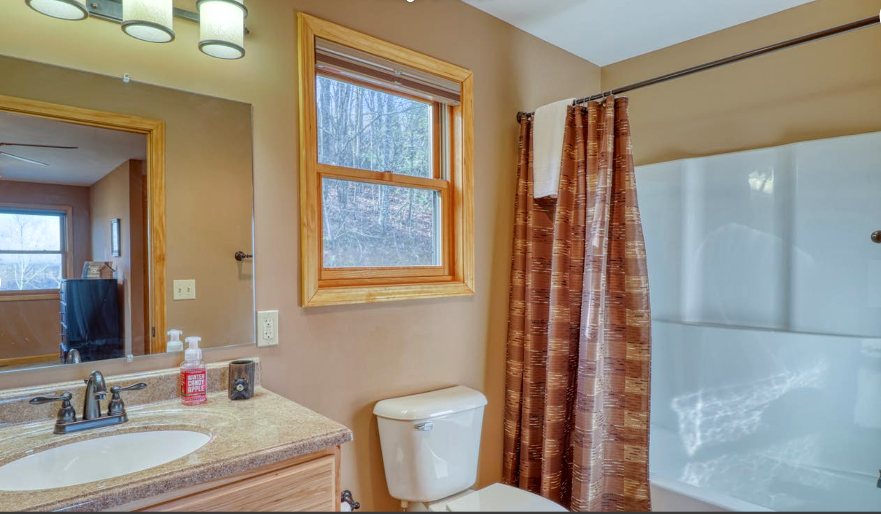 2nd bathroom upstairs
