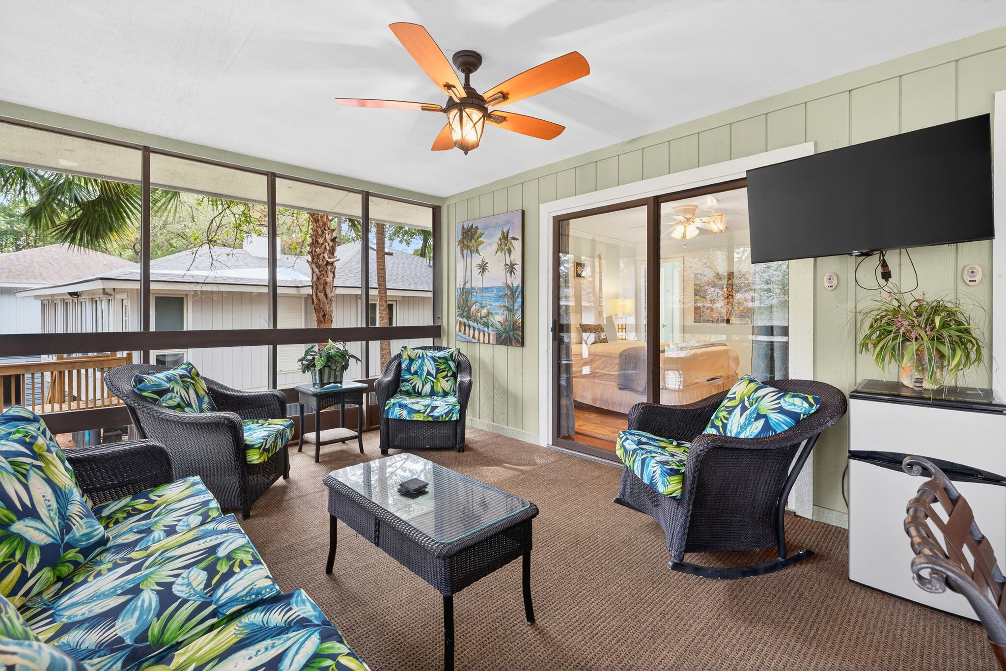 Screened porch  | Seaside Cottage | IOP Escapes | 31 Twin Oaks, Isle of Palms, SC