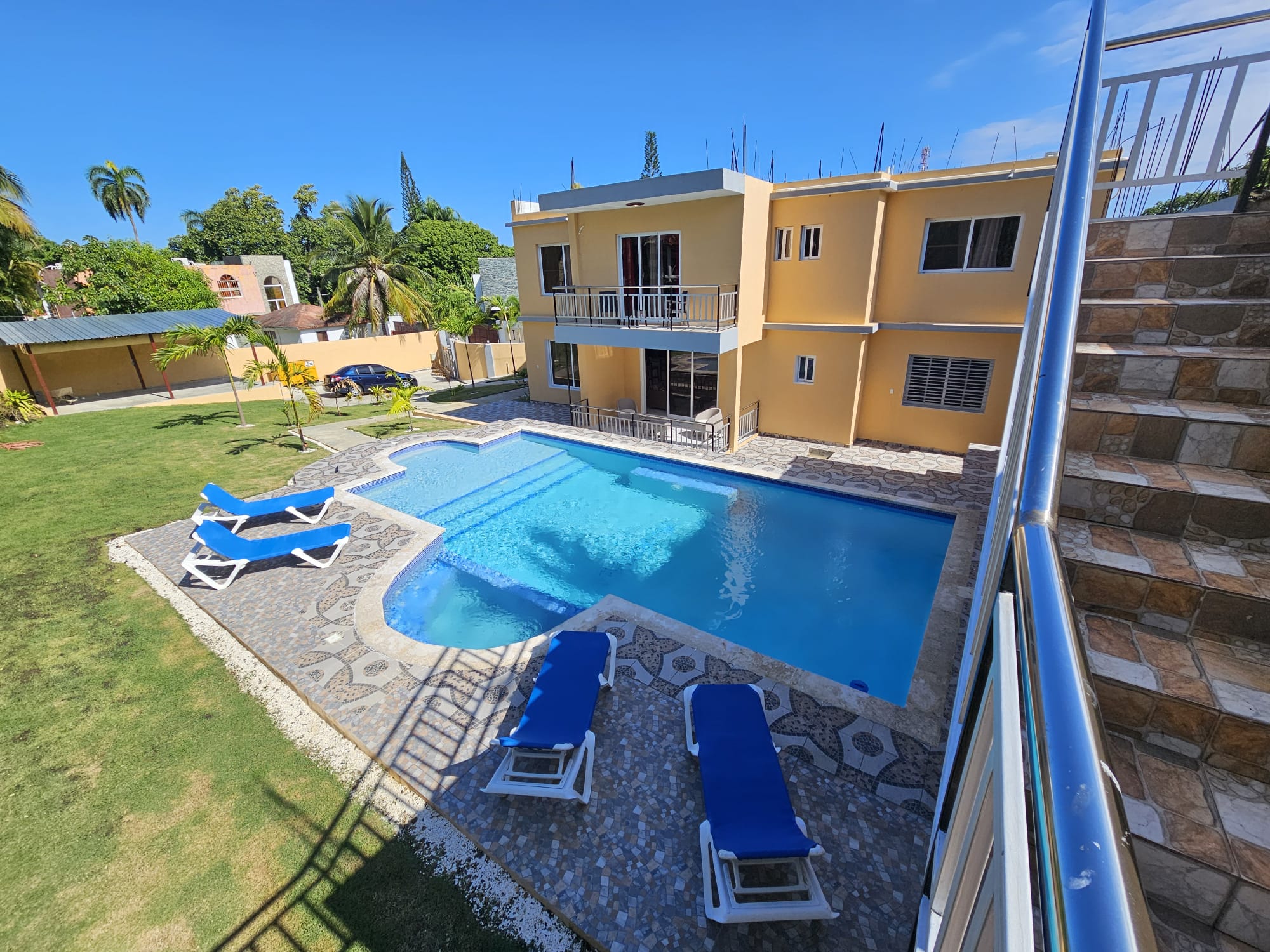 Lawn / Pool / Event space