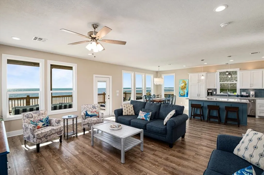 43ef7a2e5d3648a18bc4a6b2844032a3 | Beachhouse | Texas | TX | Vacation Homes | Galveston | Crystal Beach | Kokomo | Breezy Days | Beachfront Elegance | Sunrise Serenity | Southern Sands Property Management, LLC