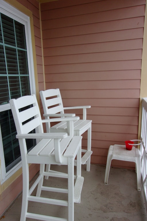 Sassy Seahorse - FRONT ROW - Beach Views 8 Guests 3
