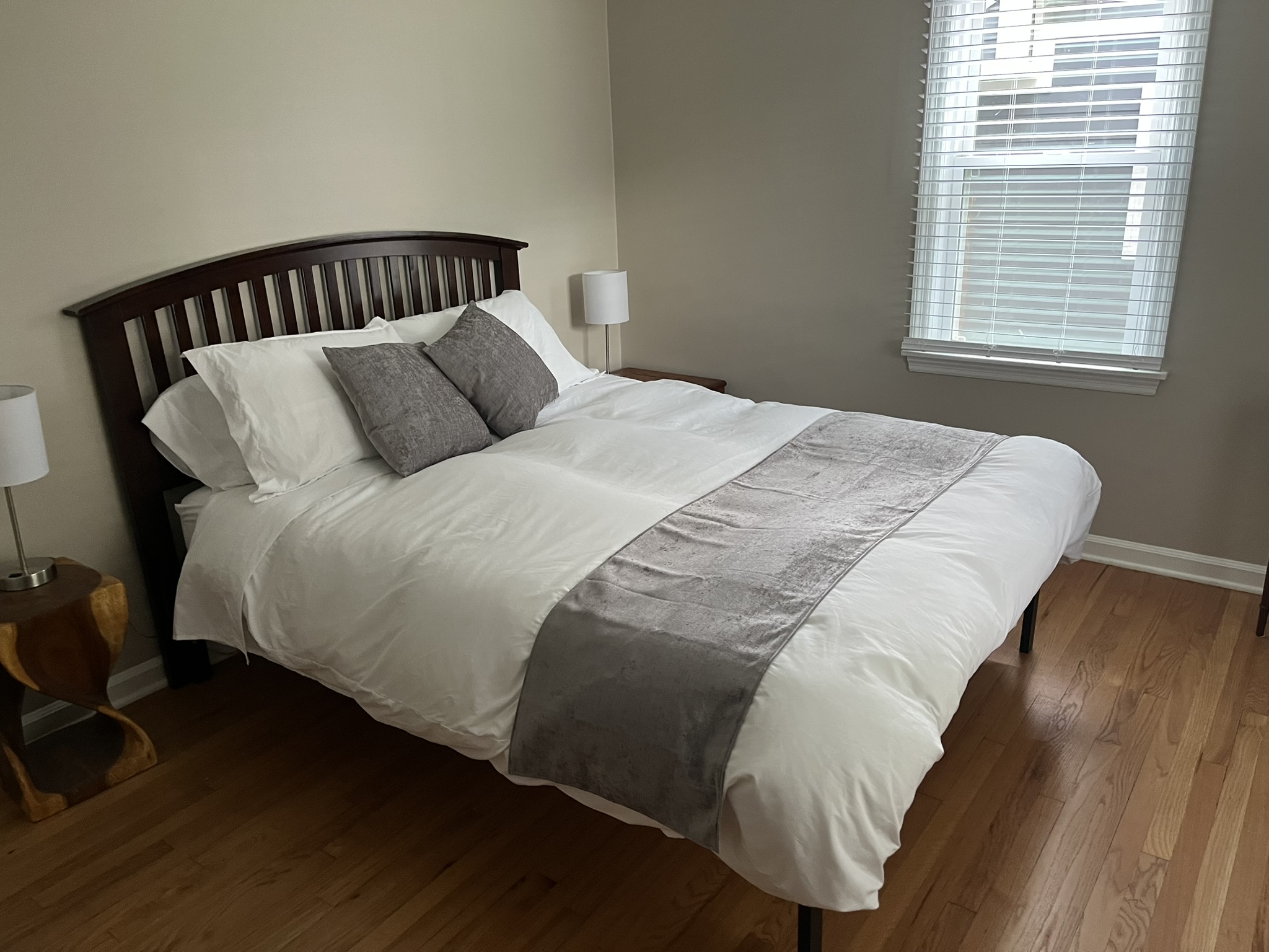 Bedroom 2 - Queen