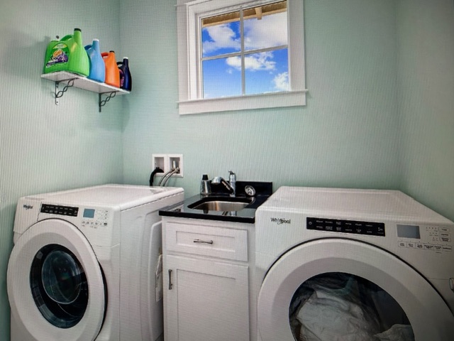 Laundry Room - Upstairs