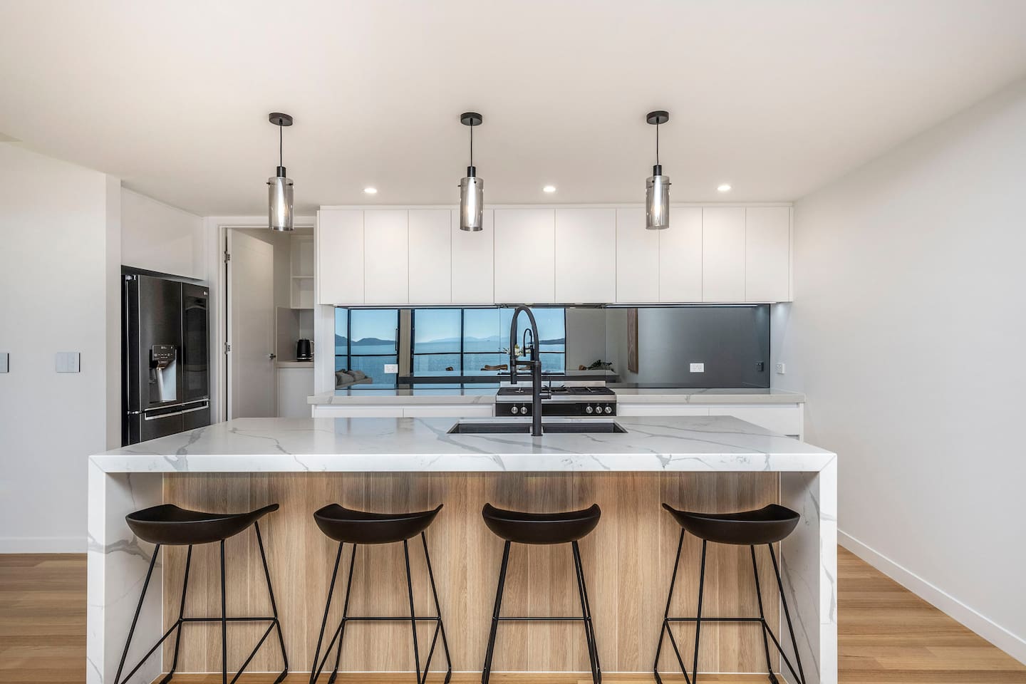 Kitchen Breakfast Bar Island