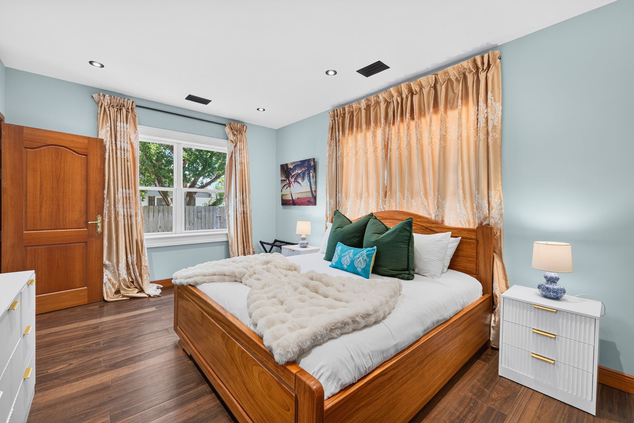 1st Floor Bedroom 2, King Suite | Rosewood Retreat | 2605 Palm Blvd, Isle of Palms, SC | IOP Escapes