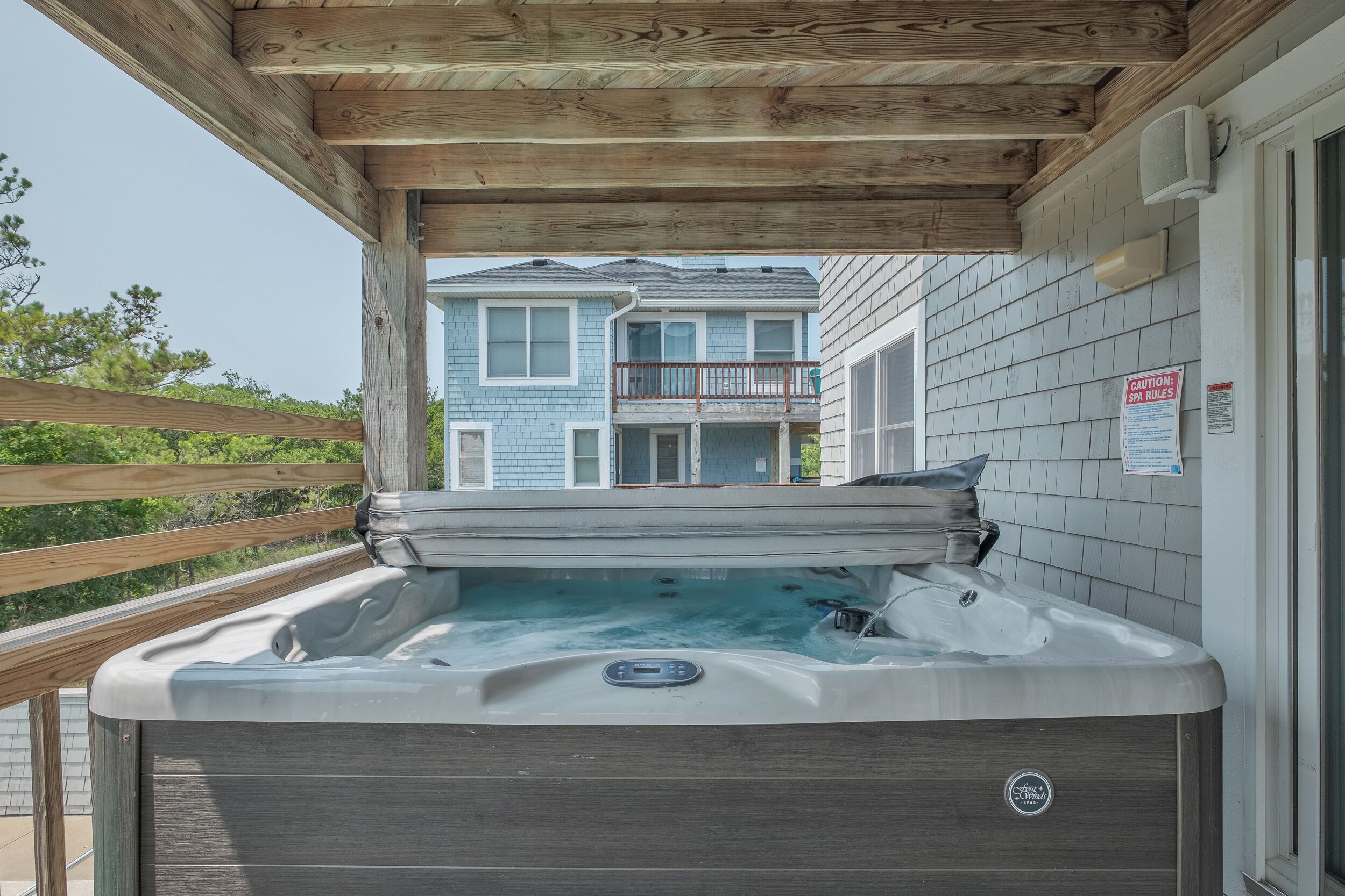 Enjoy the private hot tub!
