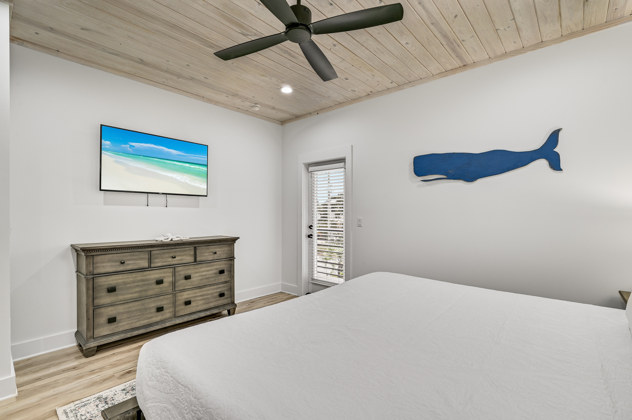 King Suite # 4 (second floor)
