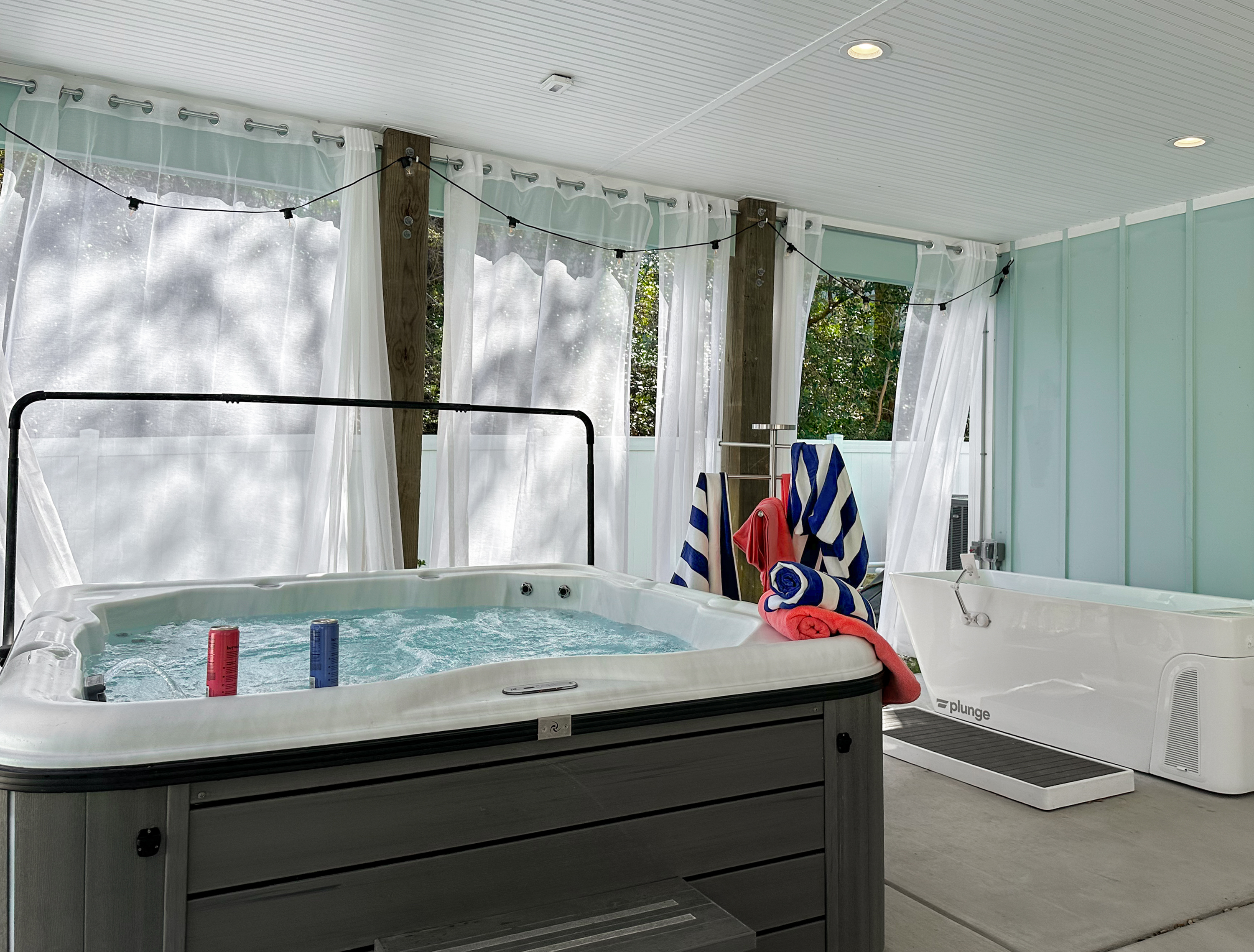 Take turns dipping in the spa and the cold plunge.