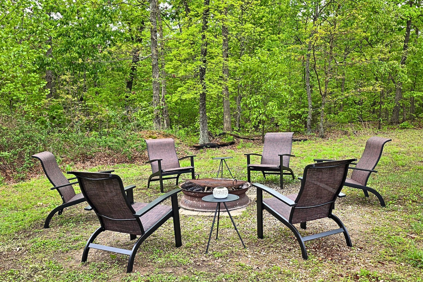 Your perfect evening spot to gather, relax, and enjoy the peace of nature by the fire. 