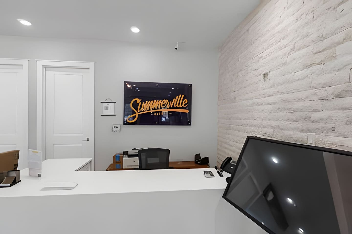There is a Front Desk available. 