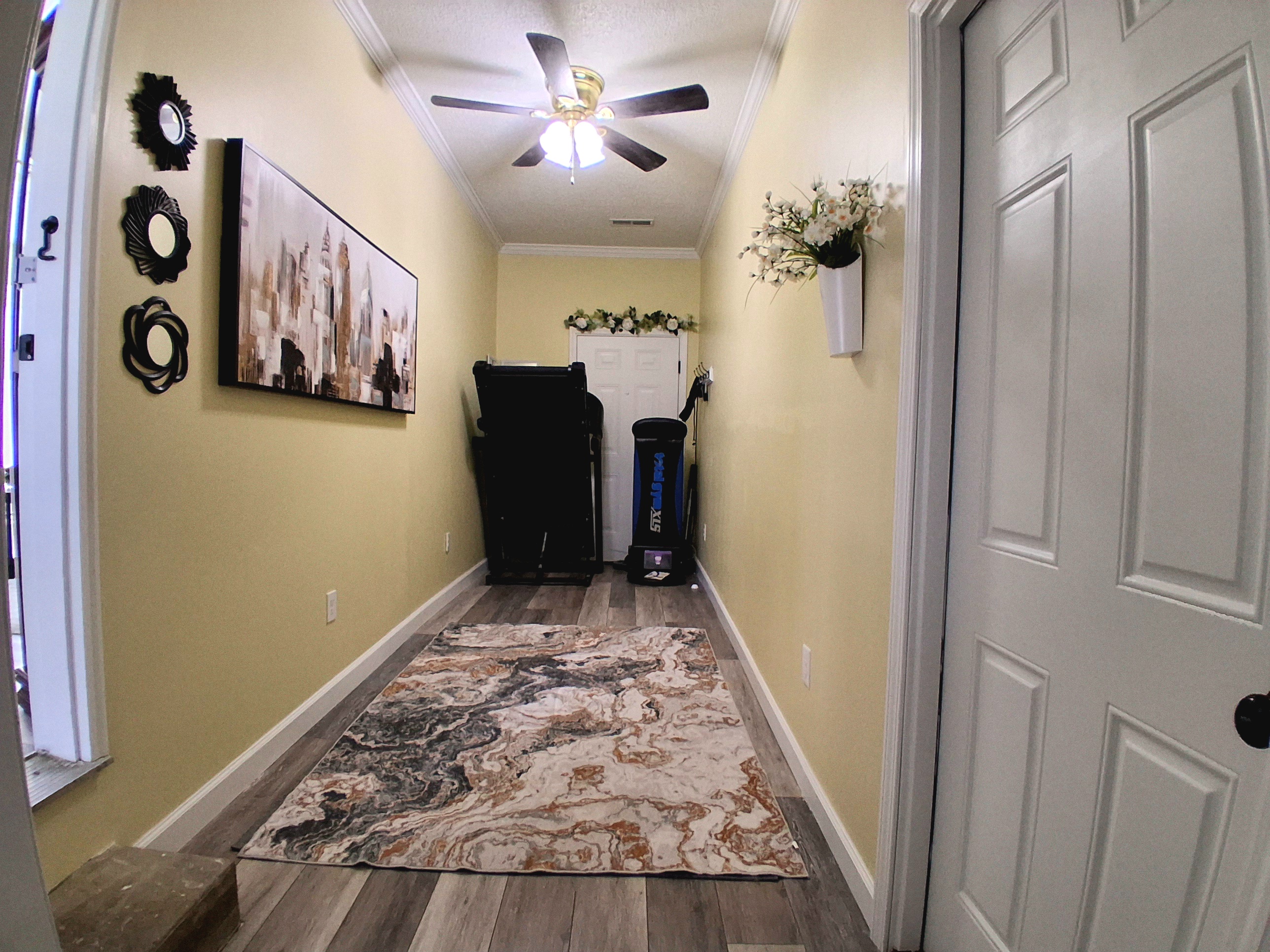 This private, lockable spare room can be converted into a sleeping space when needed. A full‑size floor mattress fits comfortably, and all linens, pillows, and a mattress cover are included.