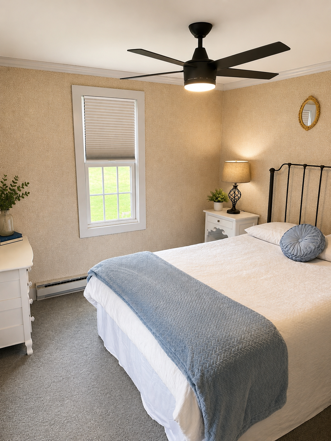 Queen Bedroom