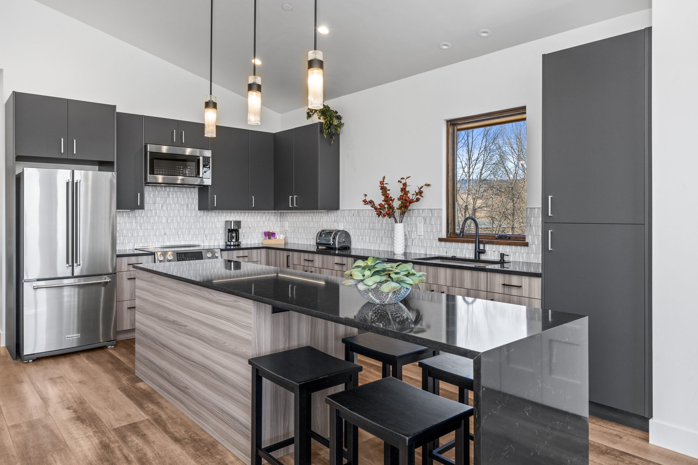 Kitchen Island | Table for 4