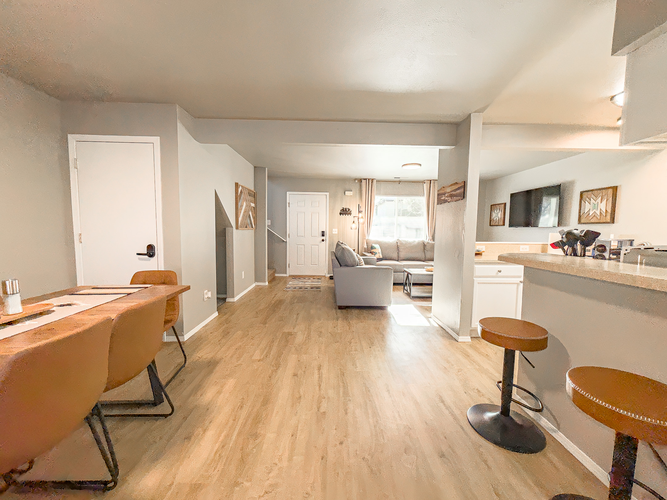 3006 Regan – Dining Area
Dining space perfect for shared meals with ample seating