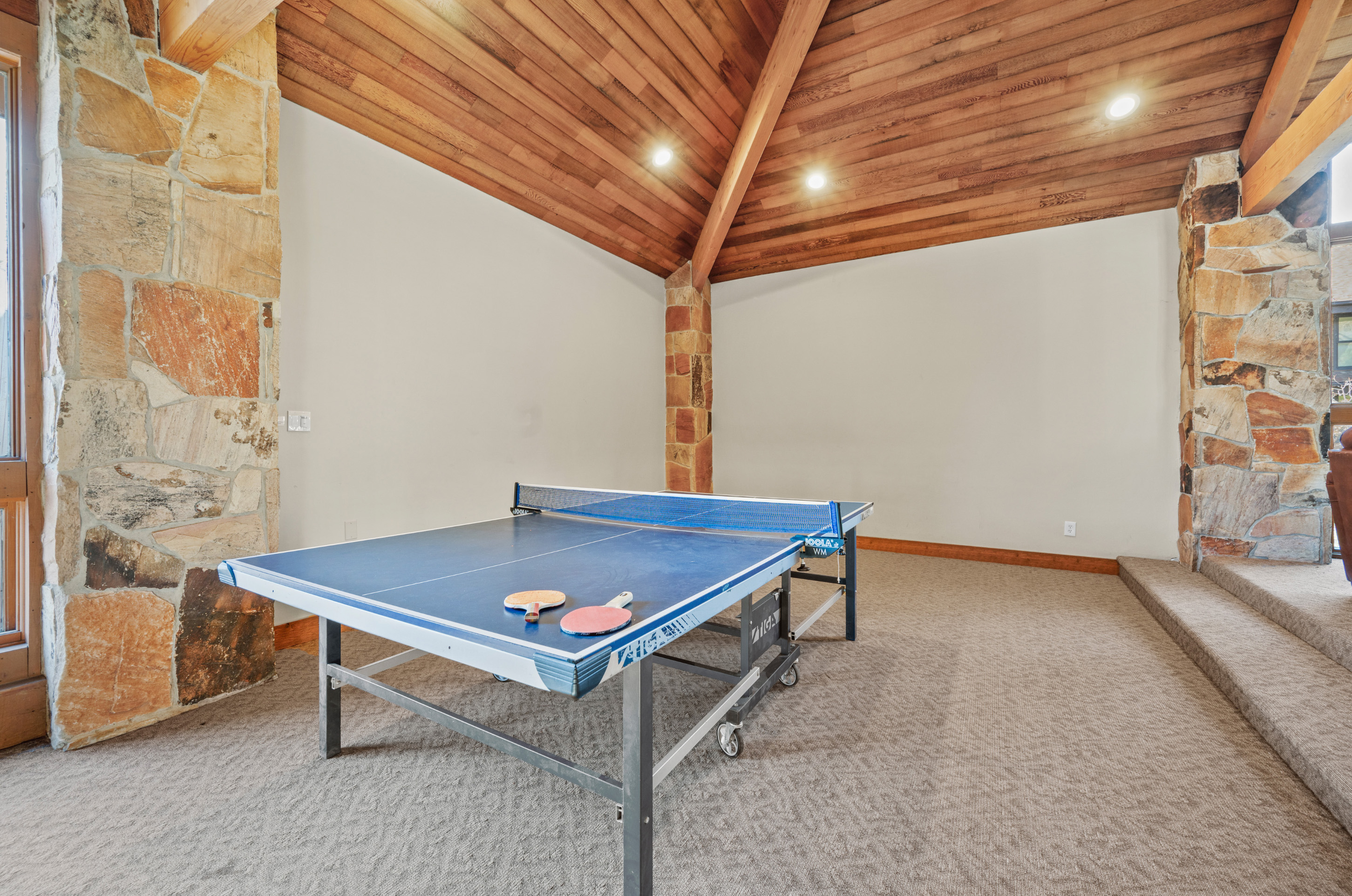 Wolf Creek Lodge Community Building Ping Pong Table