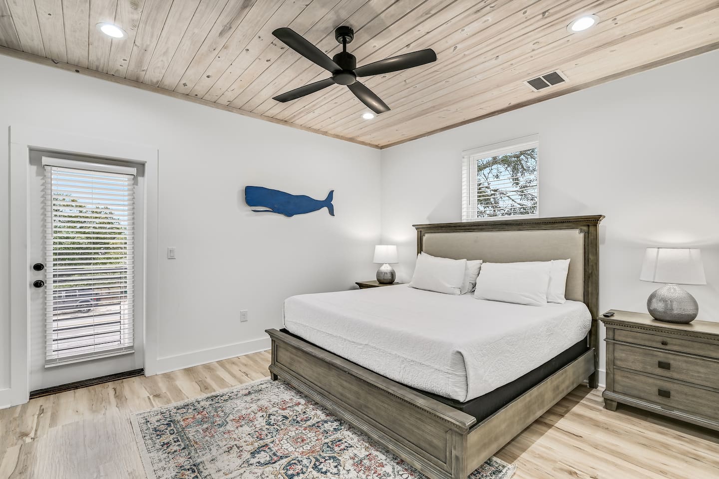 King Suite # 4 (second floor)