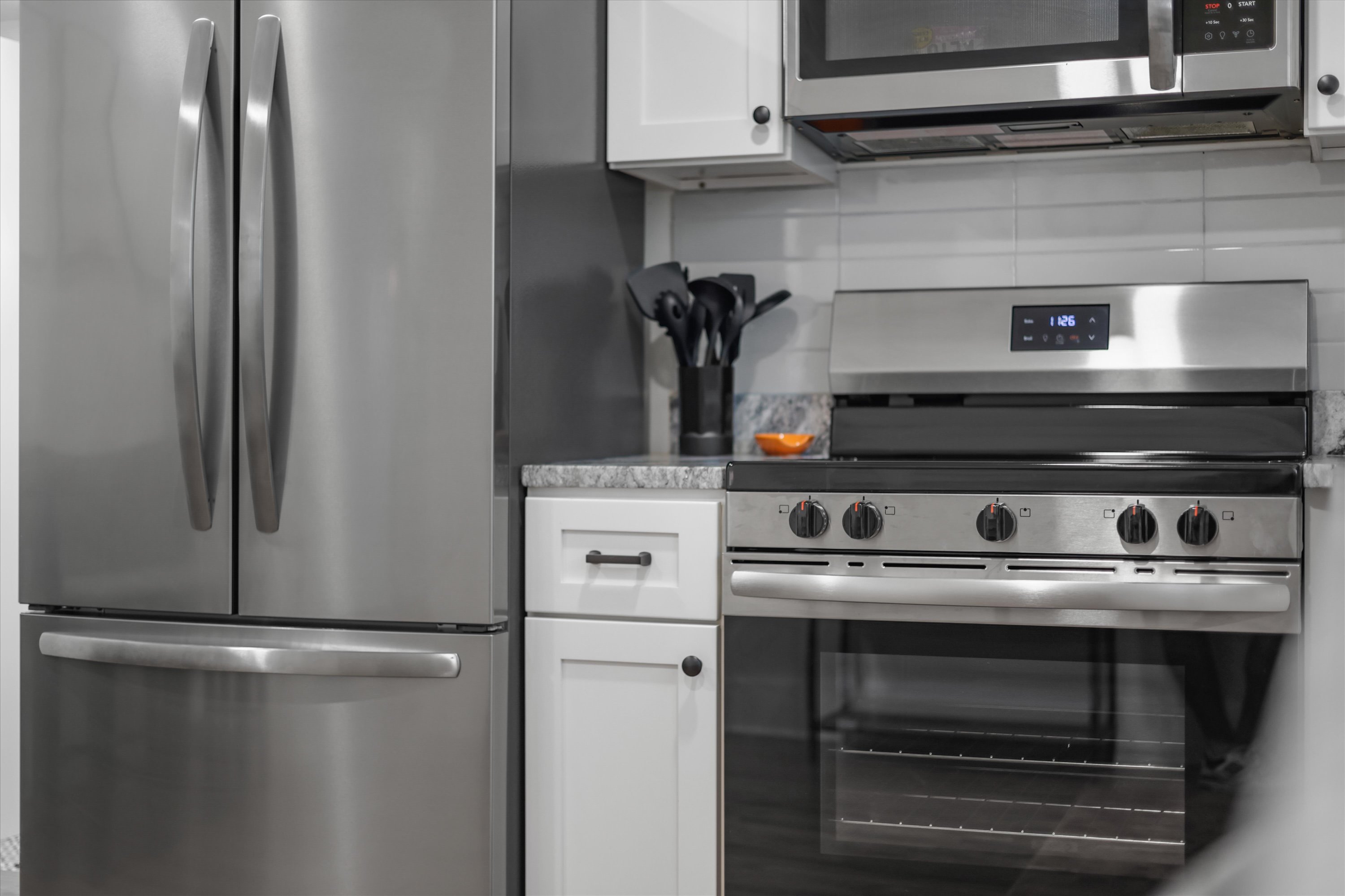 New stainless steel appliances!