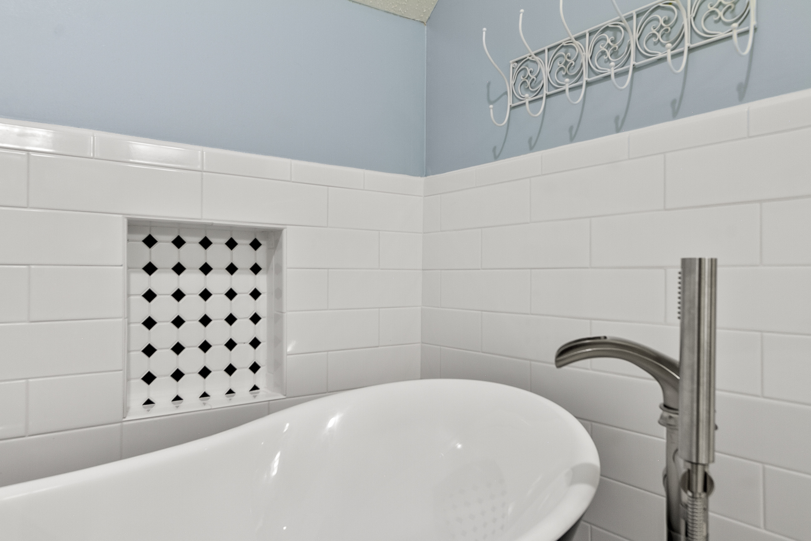 Master Bath l Luxury Freestanding Tub