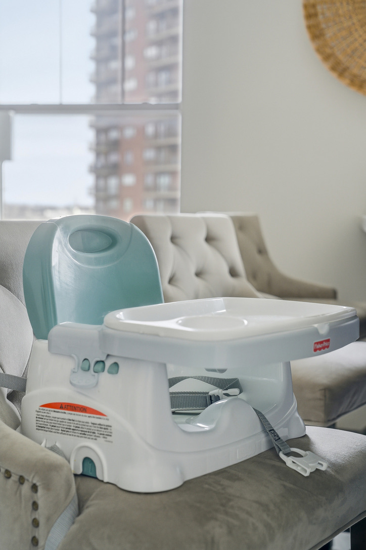 Traveling with a little one? No need to bring all the baby gear. There is a highchair, pack-n-play, and plastic plates and cups to use.