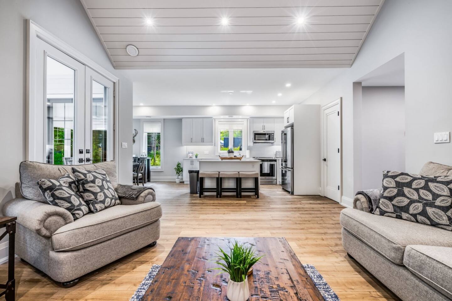 Connect in an open-concept space built for gathering.