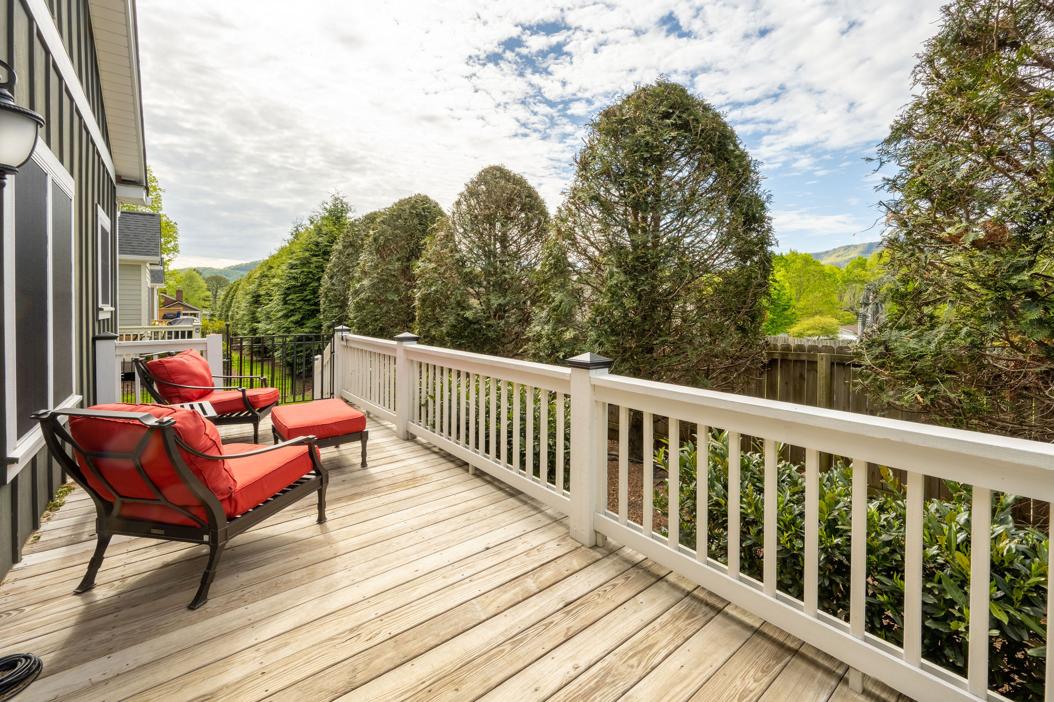 Deck - Recently added retractable awning