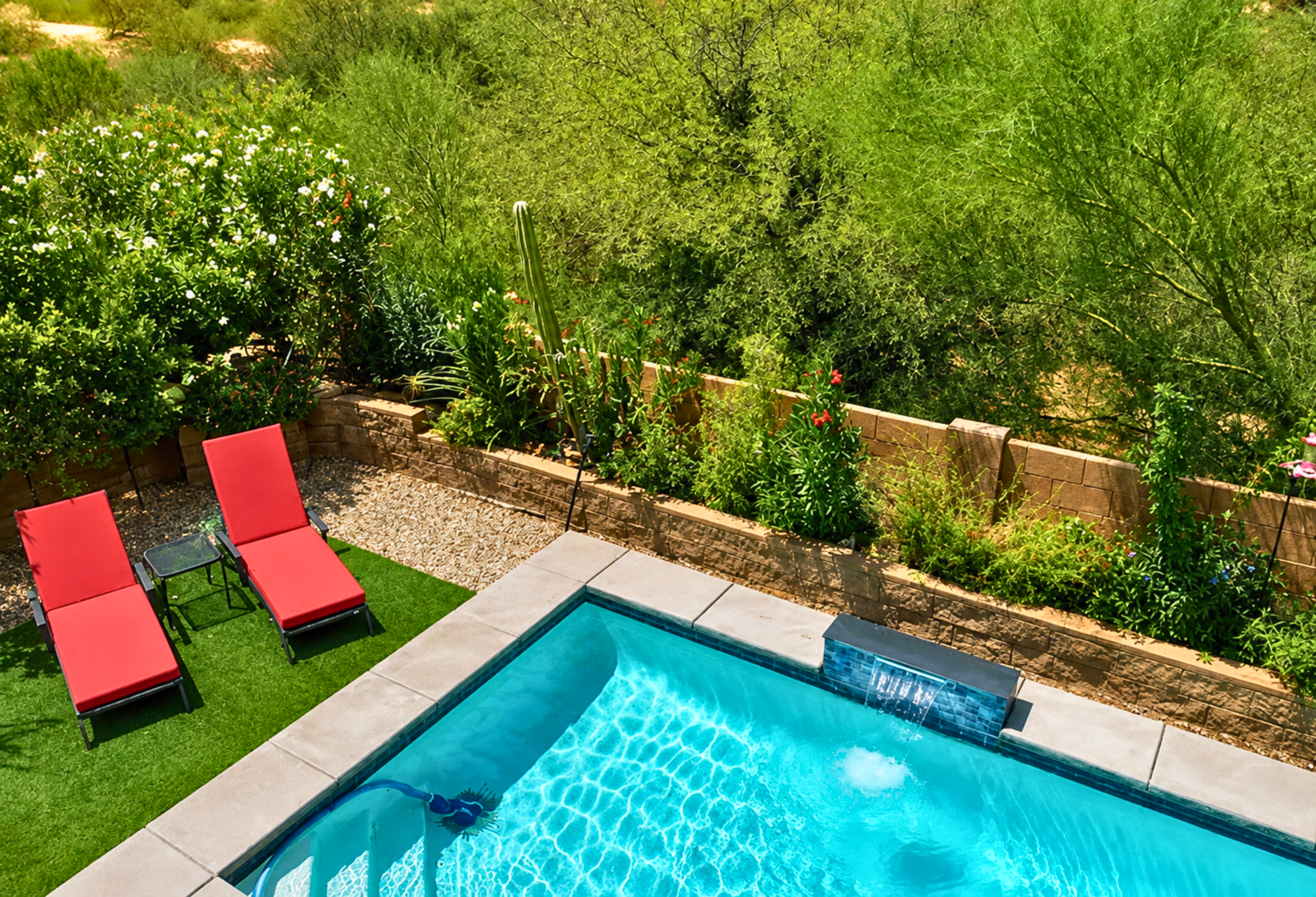 The desert open space behind our property ensures quiet and privacy.