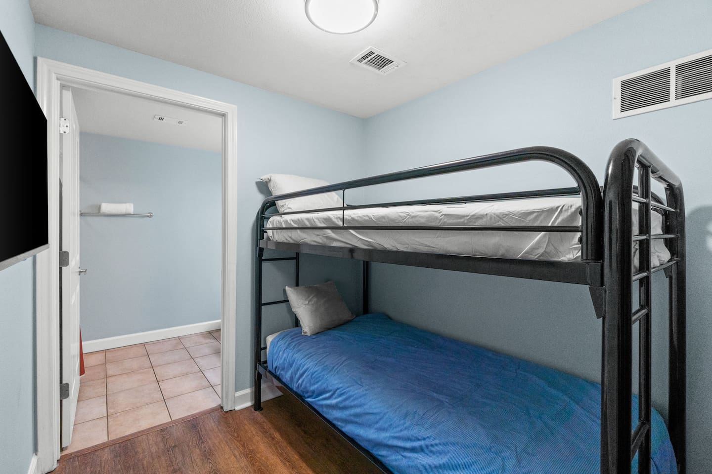 13 web or mls 12 print FDP00036