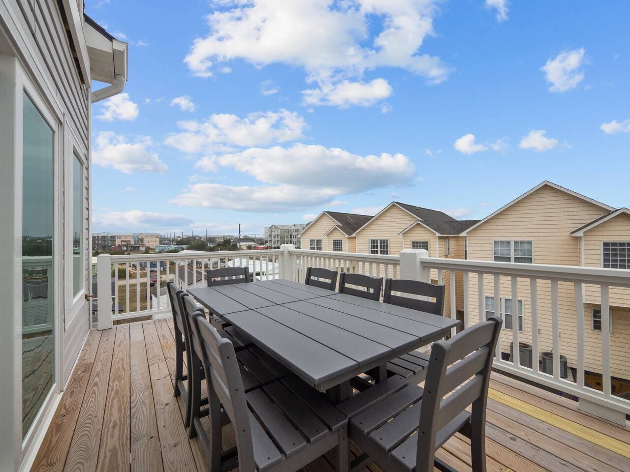 Outdoor seating for 8