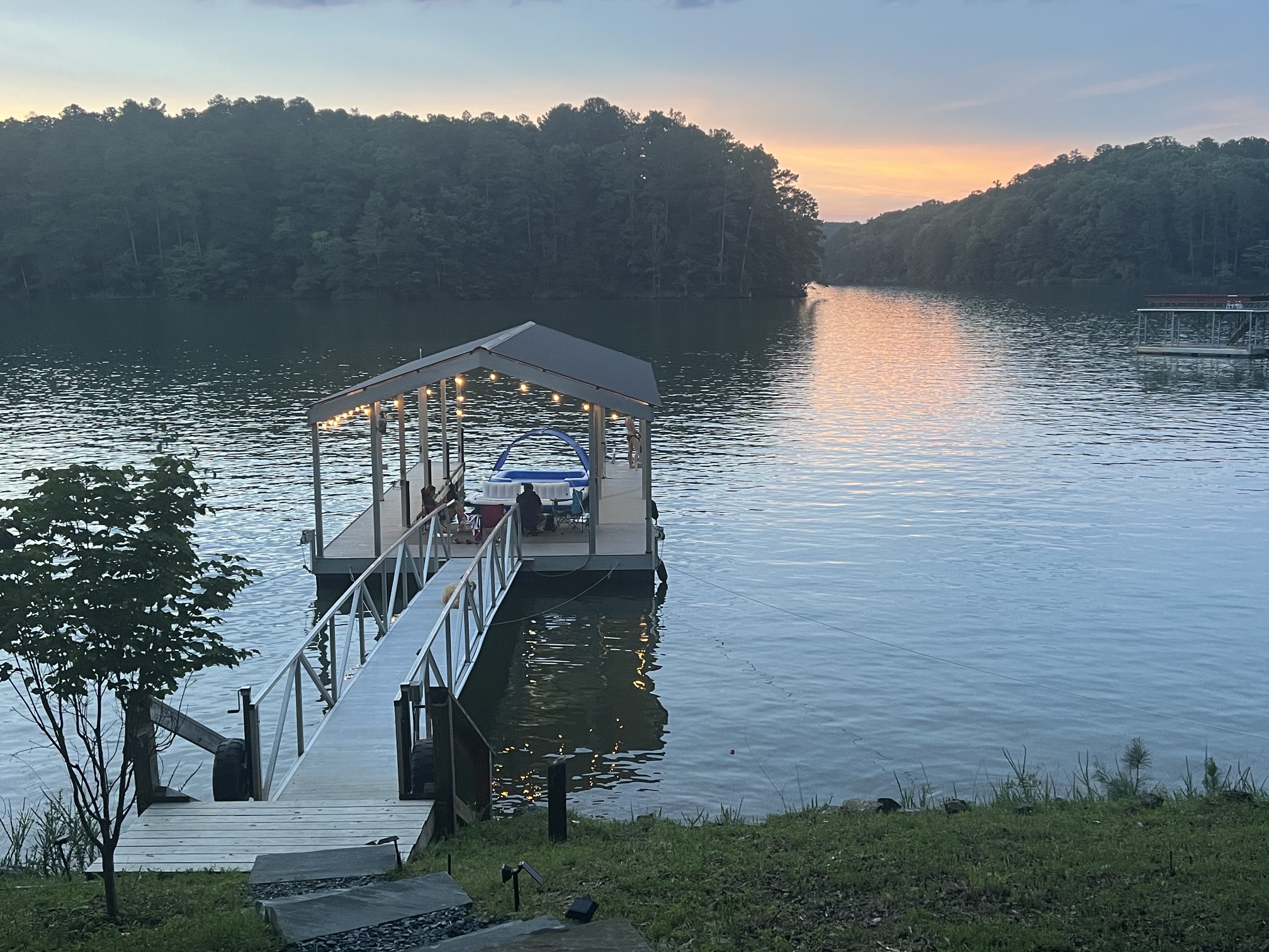 Lake Allatoona Blue Bungalow