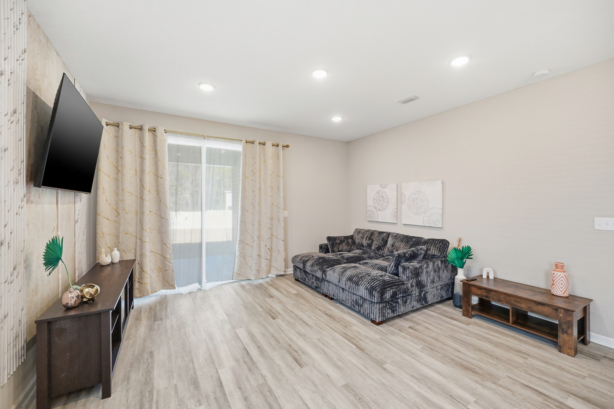 Comfortable 3BR Westside Home | Chill & Relax 2