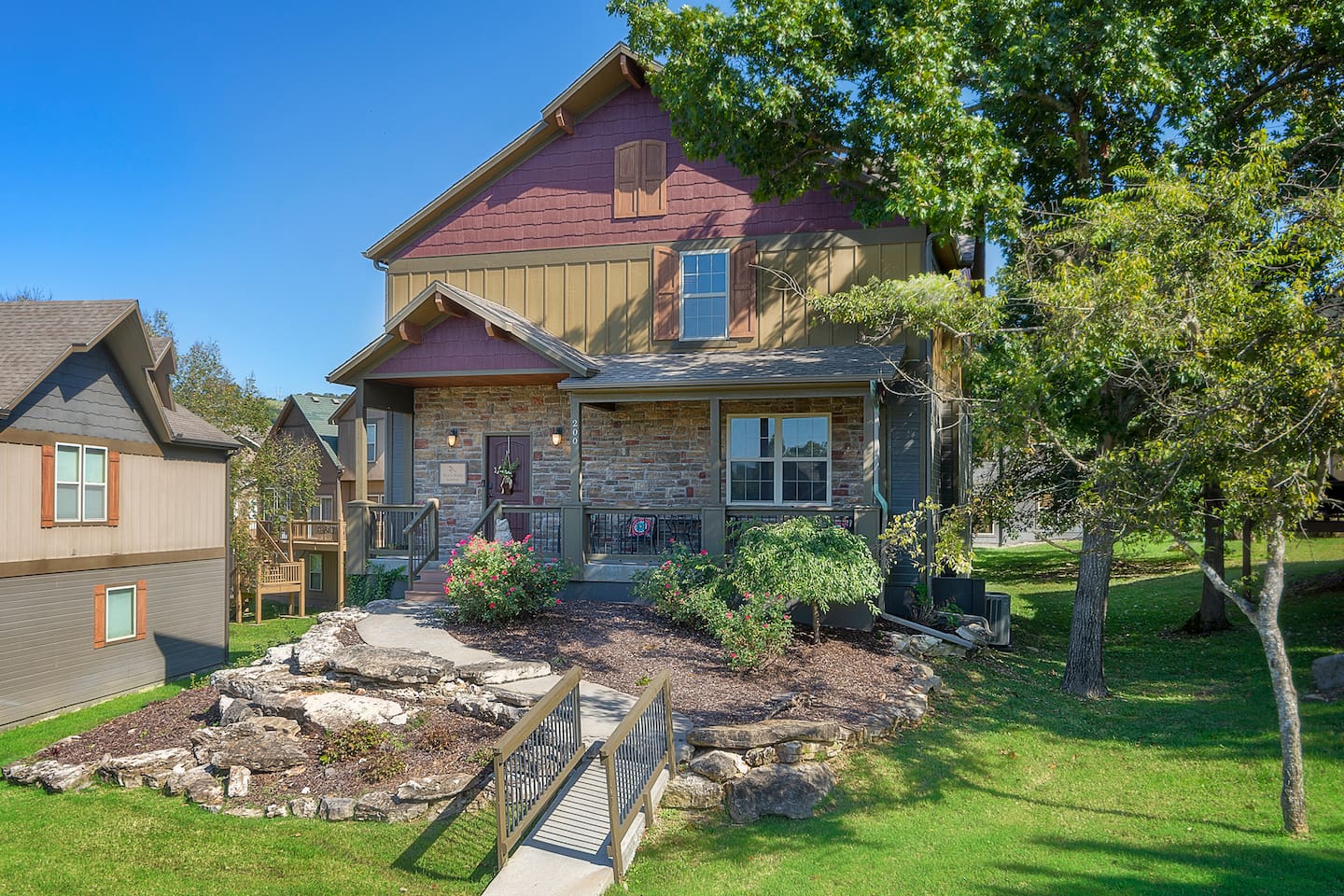 Plum Tree Lodge 7 BR 6 Bath