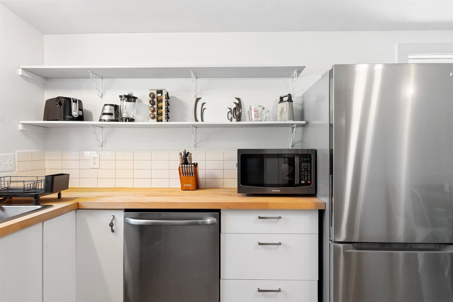 Front Home: Bake, Brew, and Bond in Comfort