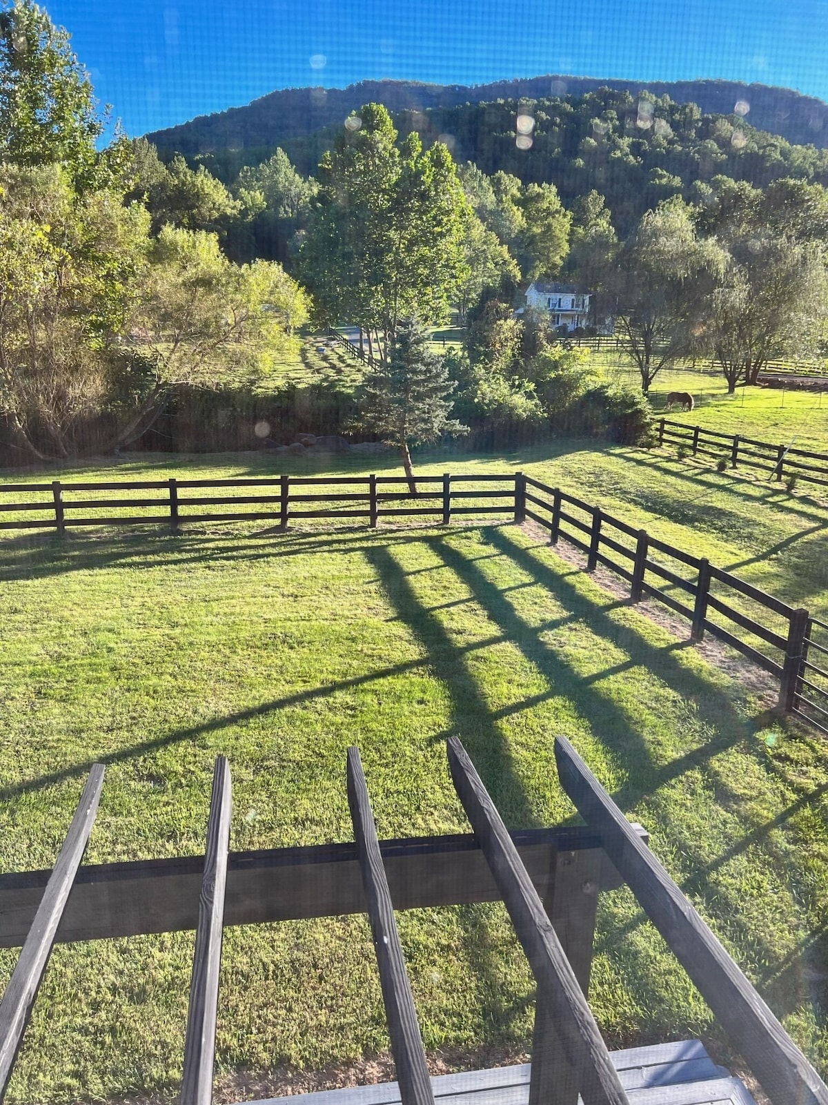 Mountain views off La Vista bedroom