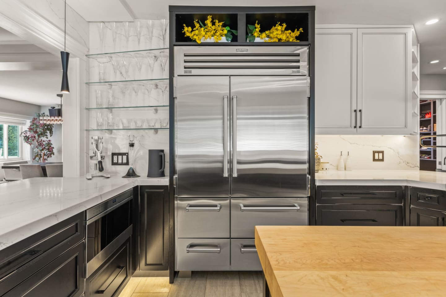 Sub Zero Refrigerator 