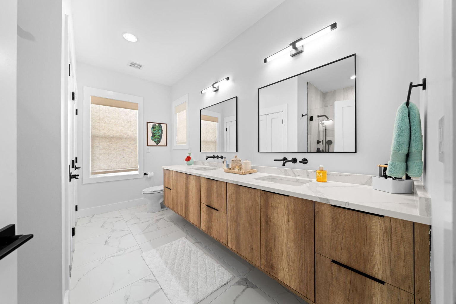 Primary Suite #2 -  Ensuite Bath