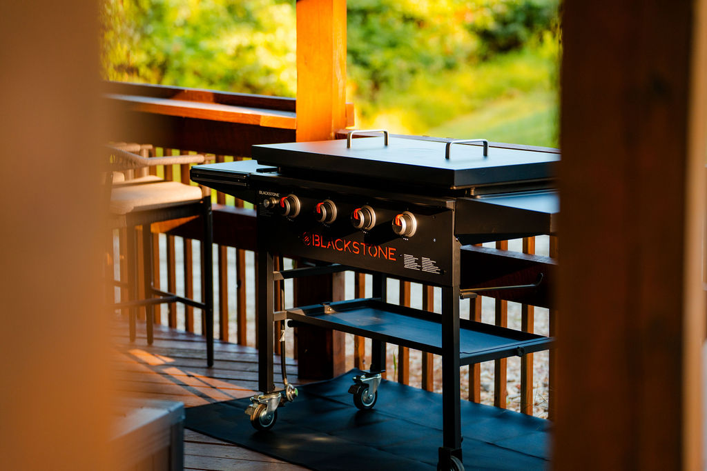 Fire up the outdoor griddle and make mealtime part of the experience.