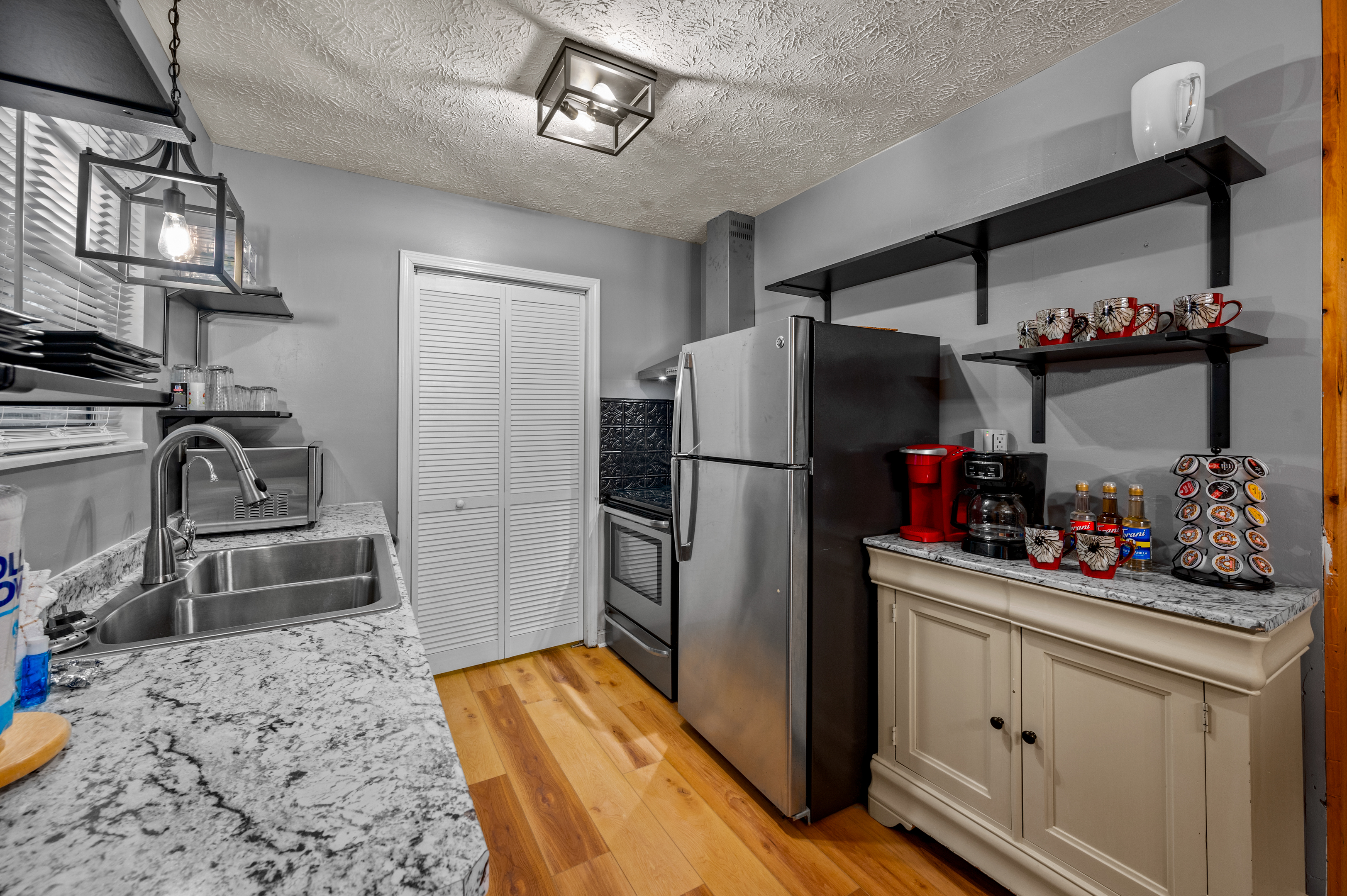 Fully Stocked Kitchen