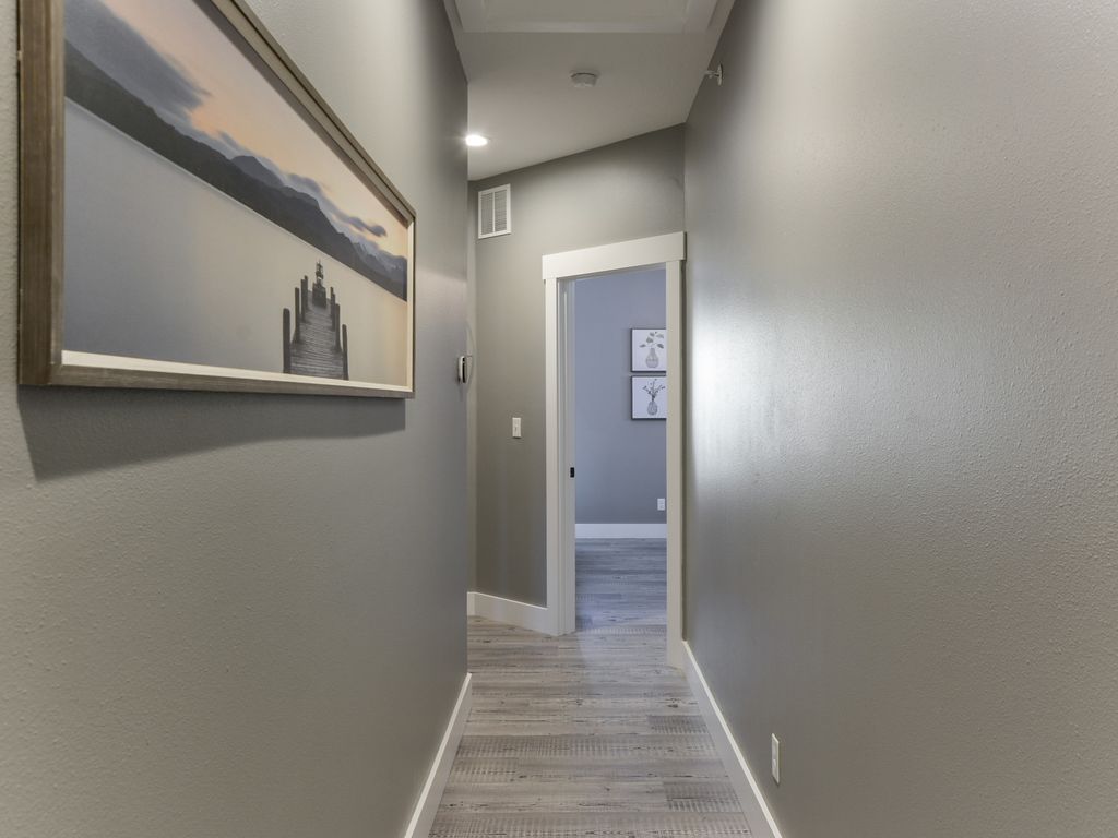 Upstairs hallway between 3 king suites