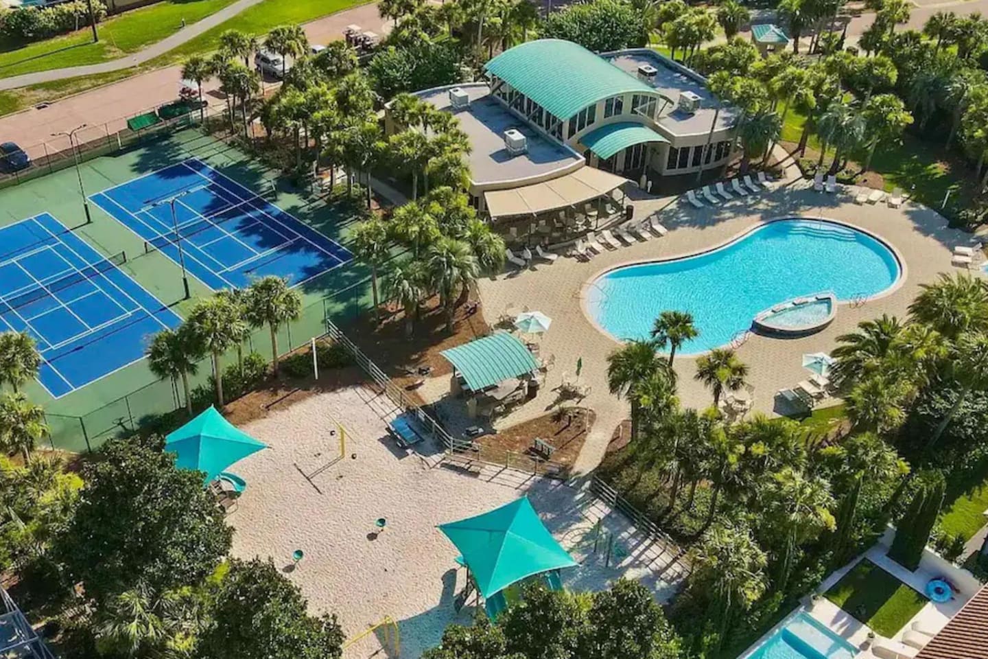 Access to all amenities in one of Destin’s most feature-packed communities